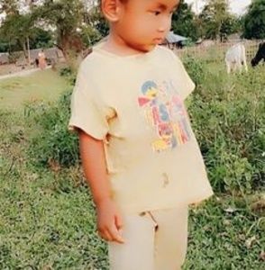 Meet your Posher, Monuj